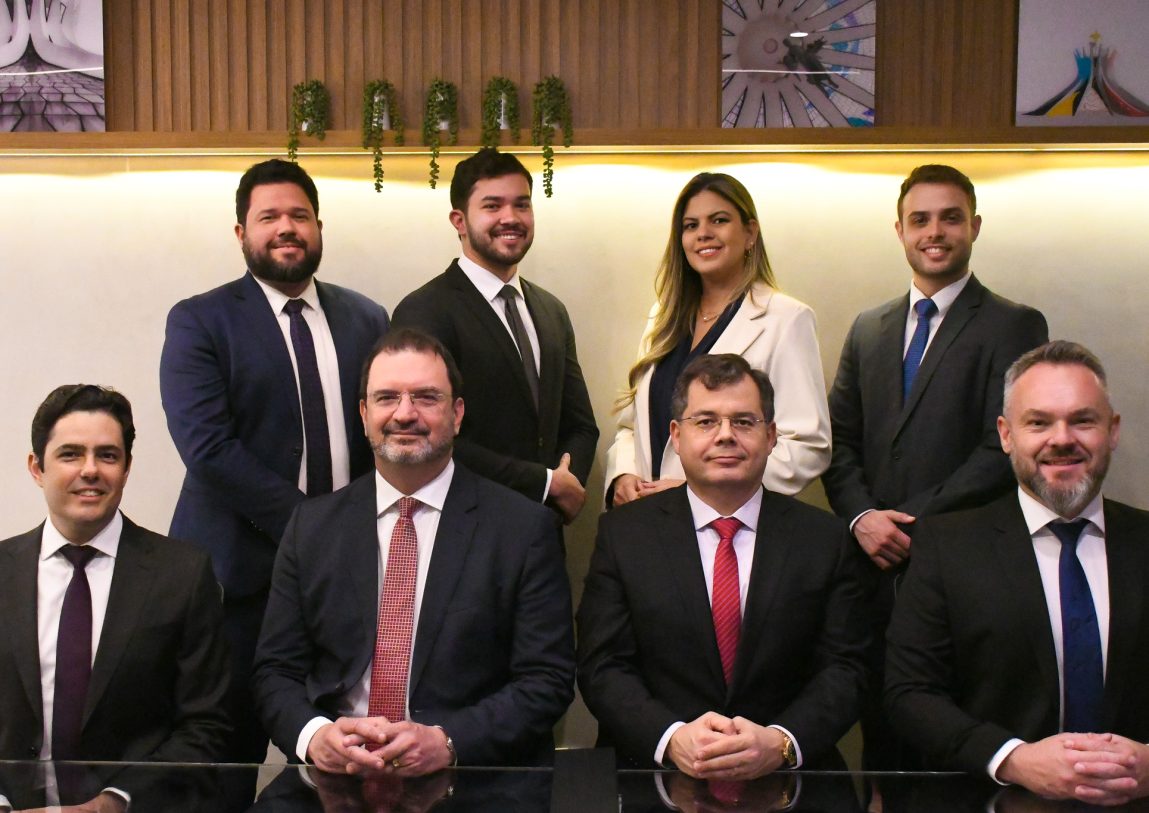 Equipe do escritório Advocacia Fernandes Alves Candeia